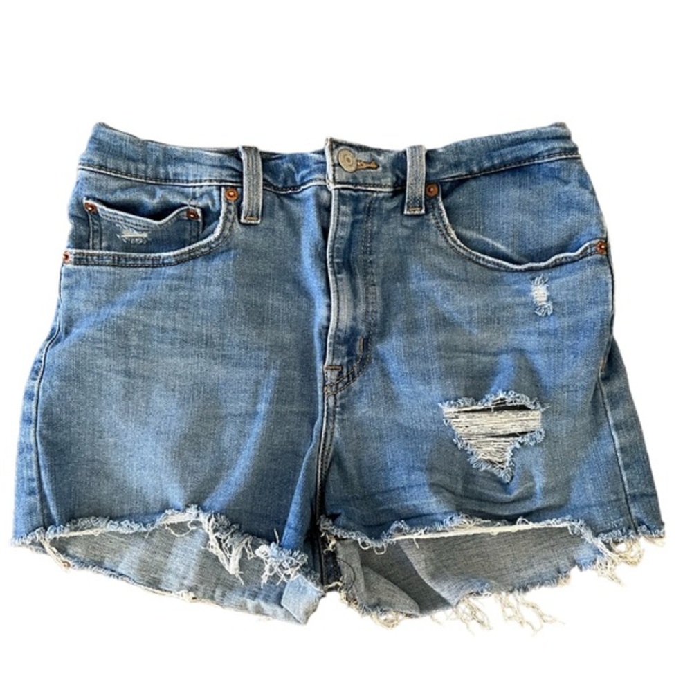 Levi’s Hi-rise Shorts med blue wash size 30 Waist with 11” rise jean shorts.
